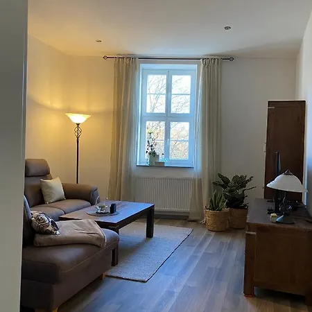 Zum Neuhaeusel Lägenhet *