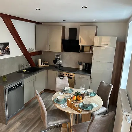 Zum Neuhaeusel * Quedlinburg