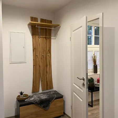 Zum Neuhaeusel *